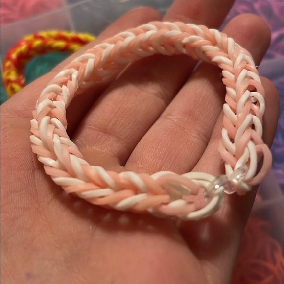 6 inch pink and white rainbow loom bracelet - Picture 3 of 3